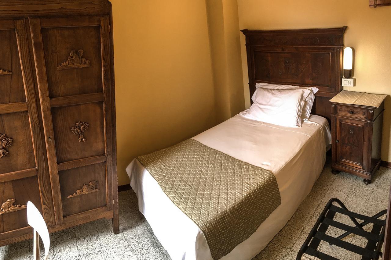 Albergo La Pace Pradleves Exterior photo